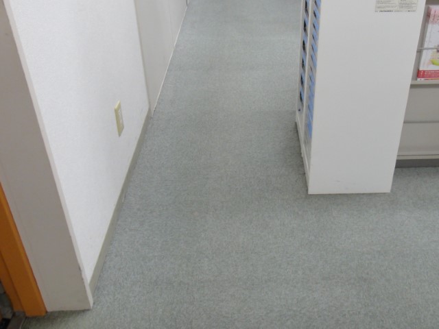 カーペットクリーニングD_歩行同線けものみち道の施工事例_after